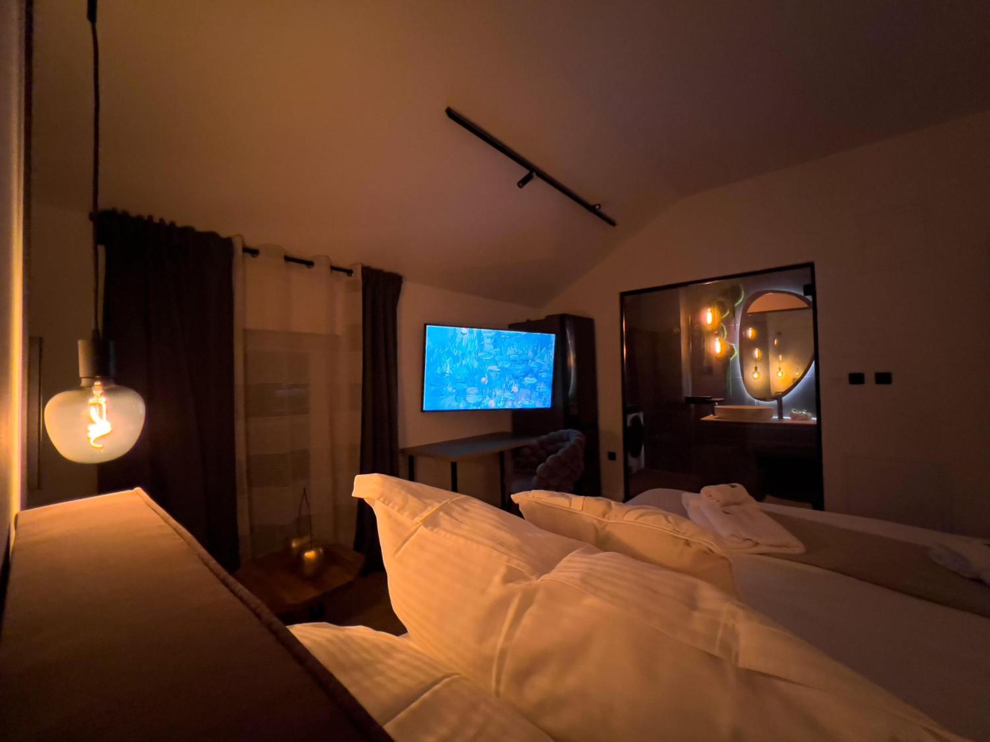Hotel Nova Luxury Design Jezdovec Esterno foto