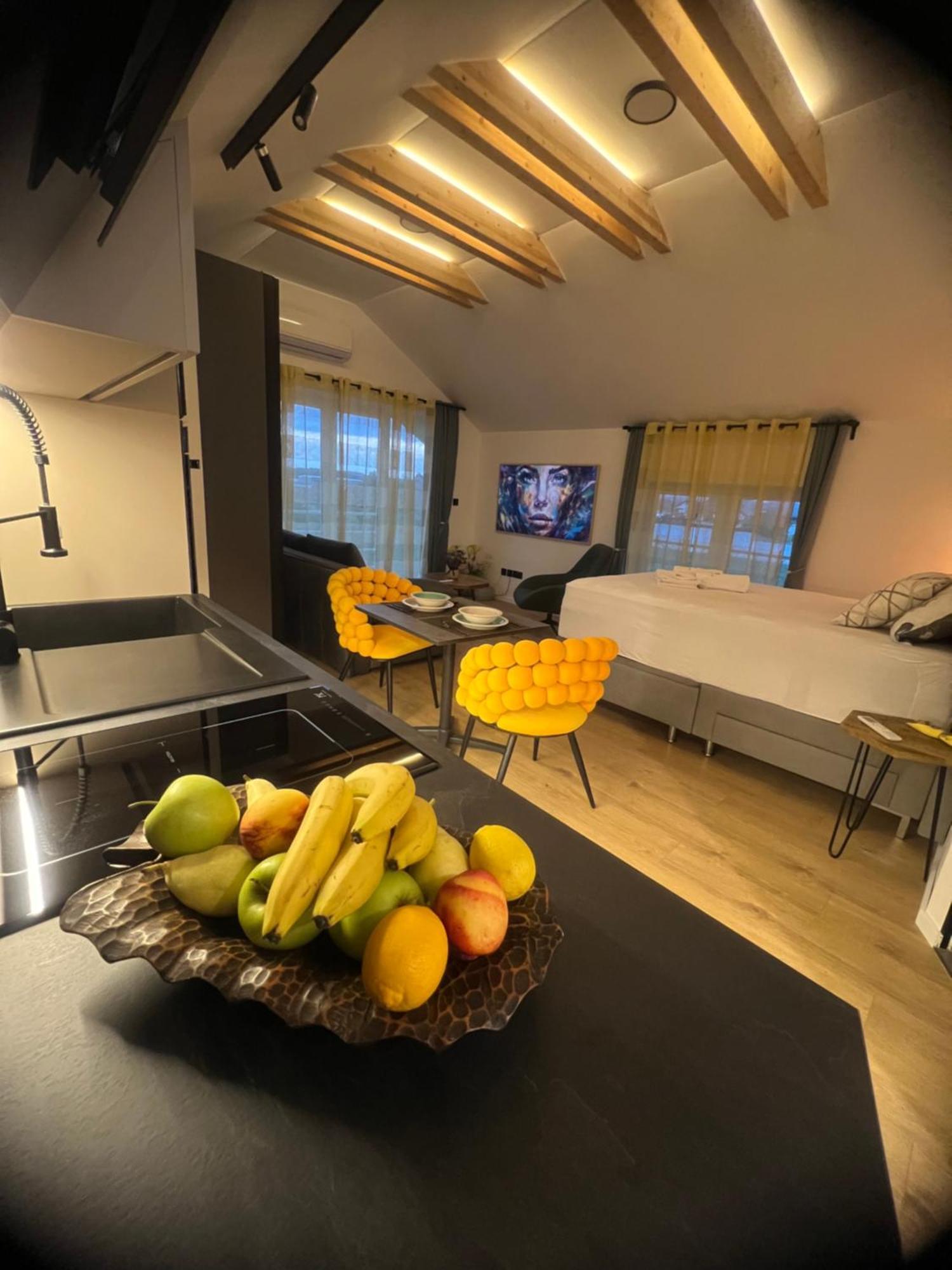 Hotel Nova Luxury Design Jezdovec Esterno foto